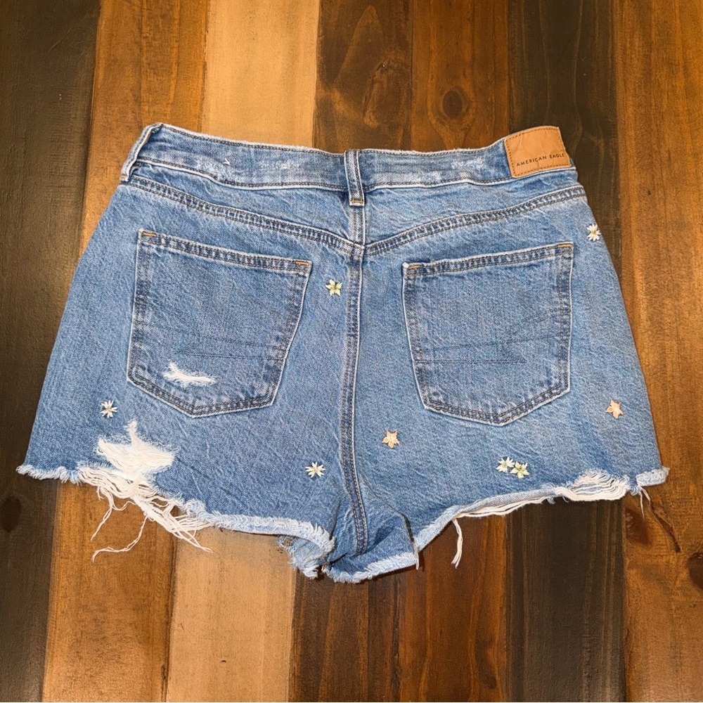 American Eagle High Rise Floral Embroidered Distressed Denim Mom Shorts - Picture 5 of 6